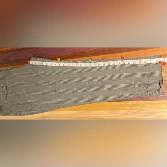 Banana Republic Slim Leg Flannel Pant, size 12Long - Picture 8 of 11